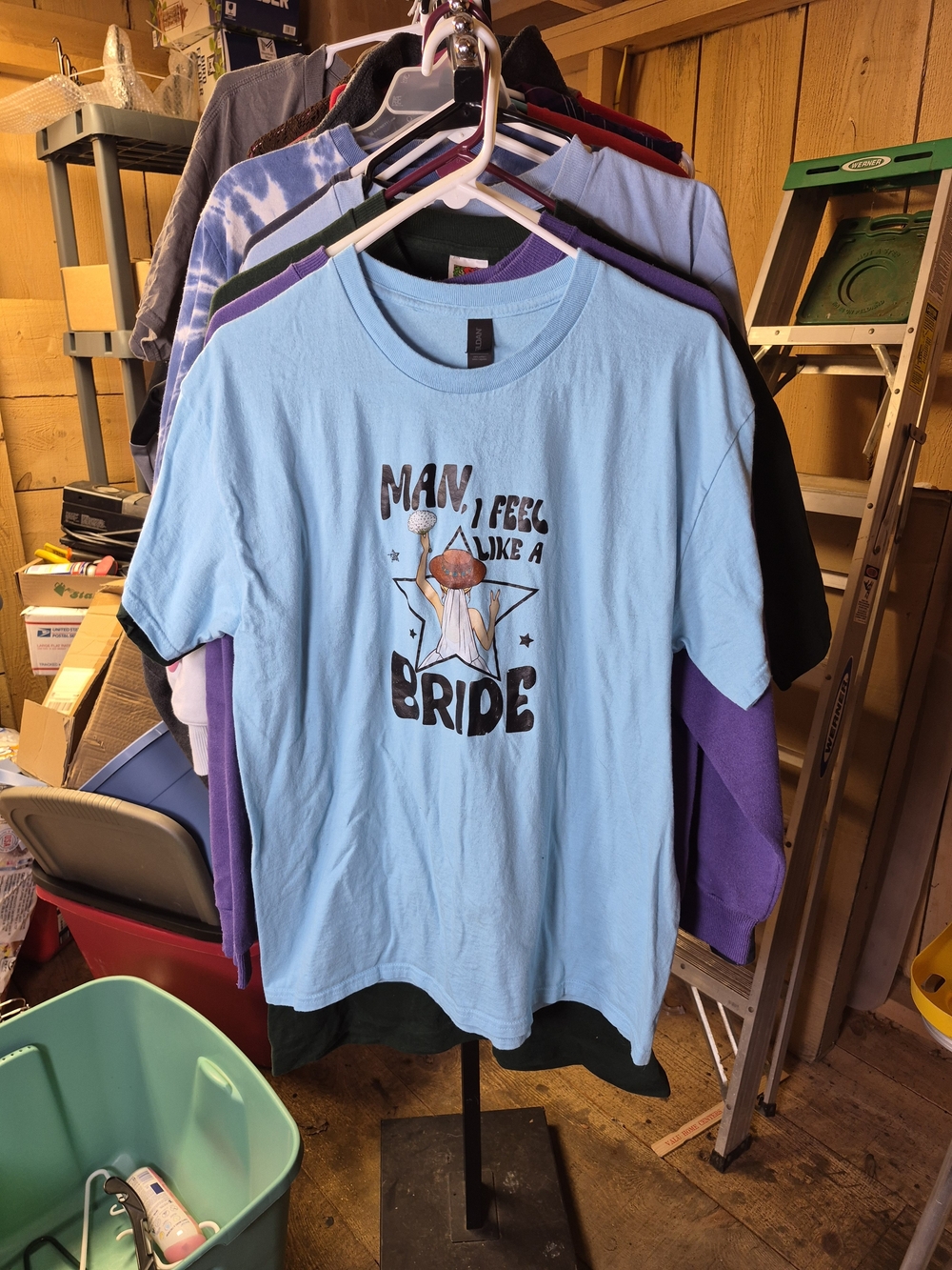 Gildan Sky Blue Short Sleeve Tee with Black Graphic Bin 63